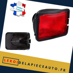 Antibrouillard arrière droit VW Caravelle T4 de 1990 à 2003 OE: 701941779